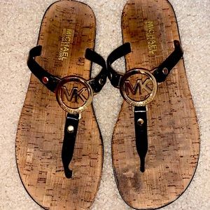 Michael kors flip flops